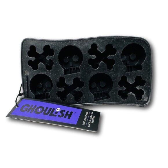 Halloween Silicone Baking Craft Mold Skull & Cross Bones Ice Cube Tray Cakes - Picture 1 of 2